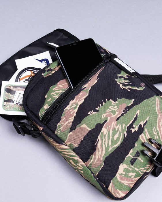 Scramble Higashi Messenger Bag Scramble Higashi Messenger Bag