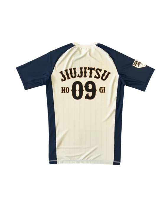 Yakyu Short Sleeved Rashguard - Navy / Ivory Yakyu Short Sleeved Rashguard - Navy / Ivory